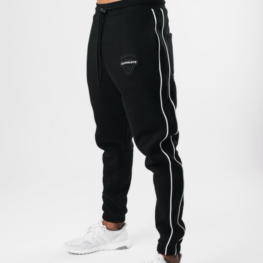 Alphalete MEN’s Varsity Joggers sz Medium